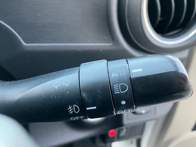 アクア Ｇ　モデリスタエアロ　モデリスタアルミ　純正ナビ　フルセグＴＶ　Ｂカメラ　Ｂｌｕｅｔｏｏｔｈ　ＥＴＣ　スマートキー　Ｐスタート　シートヒーター　オートライト　オートＡＣ　ドアバイザー　タイミングチェーン（40枚目）