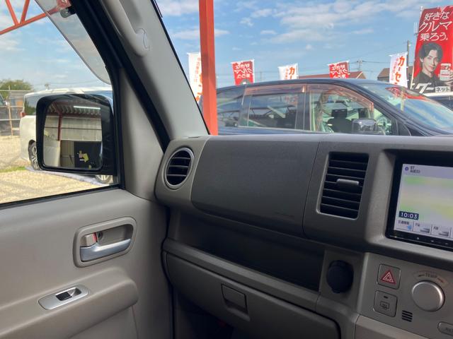 エブリイワゴン ＰＺターボスペシャル　後期型　両側電動スライドドア　オートステップ　ナビフルセグＴＶ　Ｂｌｕｅｔｏｏｔｈ　センタースピーカー　キーレス　オートＡＣ　ＨＩＤヘッドライト　ドアバイザーフォグランプ純正アルミ　タイミングチェーン（29枚目）