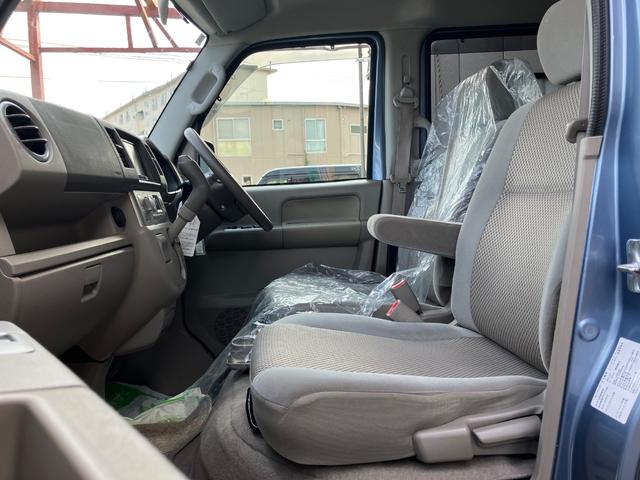 エブリイワゴン ＰＺターボスペシャル　後期型　両側電動スライドドア　オートステップ　ナビフルセグＴＶ　Ｂｌｕｅｔｏｏｔｈ　センタースピーカー　キーレス　オートＡＣ　ＨＩＤヘッドライト　ドアバイザーフォグランプ純正アルミ　タイミングチェーン（40枚目）