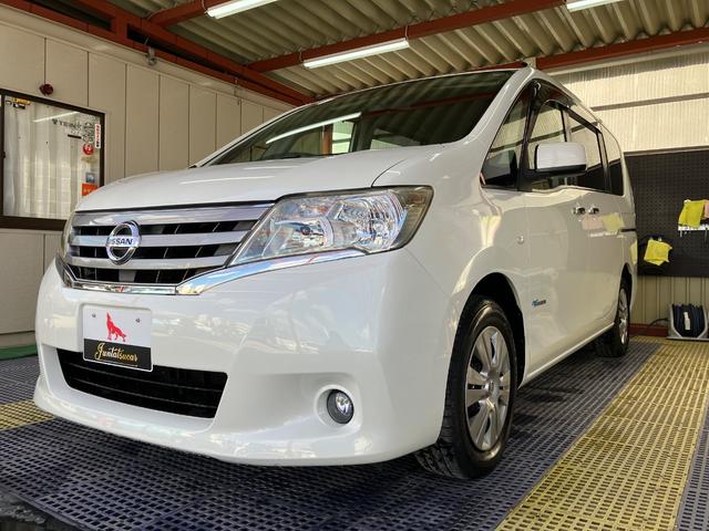 セレナ ２０Ｘ　Ｓ－ハイブリッド　片側電動スライドドア　純正ナビ　フルセグＴＶ　Ｂカメラ　Ｂｌｕｅｔｏｏｔｈ　スマートキー　Ｐスタート　オートライト　オートＡＣ　クルーズコントロール　ＨＩＤライト　フォグランプ　タイミングチェーン（6枚目）