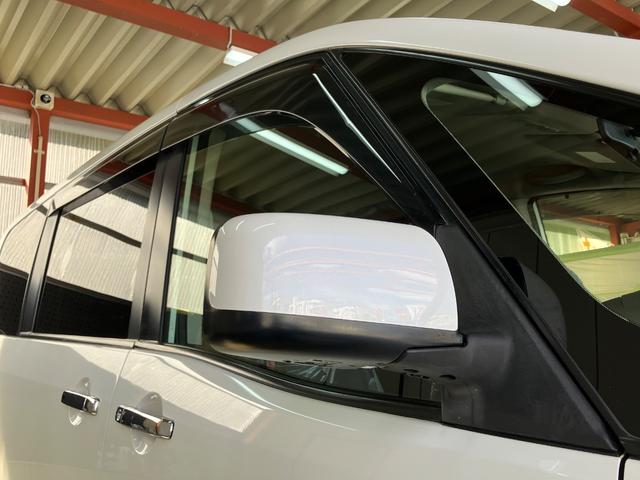 セレナ ２０Ｘ　Ｓ－ハイブリッド　片側電動スライドドア　純正ナビ　フルセグＴＶ　Ｂカメラ　Ｂｌｕｅｔｏｏｔｈ　スマートキー　Ｐスタート　オートライト　オートＡＣ　クルーズコントロール　ＨＩＤライト　フォグランプ　タイミングチェーン（13枚目）