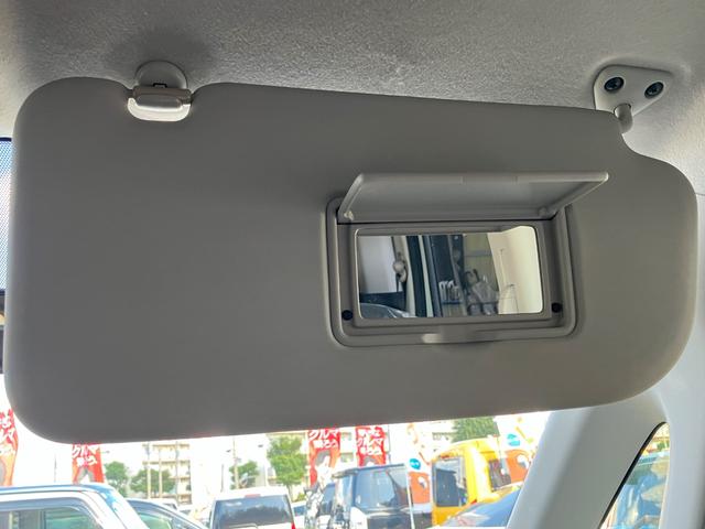 セレナ ２０Ｘ　Ｓ－ハイブリッド　片側電動スライドドア　純正ナビ　フルセグＴＶ　Ｂカメラ　Ｂｌｕｅｔｏｏｔｈ　スマートキー　Ｐスタート　オートライト　オートＡＣ　クルーズコントロール　ＨＩＤライト　フォグランプ　タイミングチェーン（42枚目）