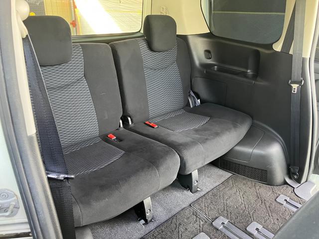 セレナ ２０Ｘ　Ｓ－ハイブリッド　片側電動スライドドア　純正ナビ　フルセグＴＶ　Ｂカメラ　Ｂｌｕｅｔｏｏｔｈ　スマートキー　Ｐスタート　オートライト　オートＡＣ　クルーズコントロール　ＨＩＤライト　フォグランプ　タイミングチェーン（54枚目）