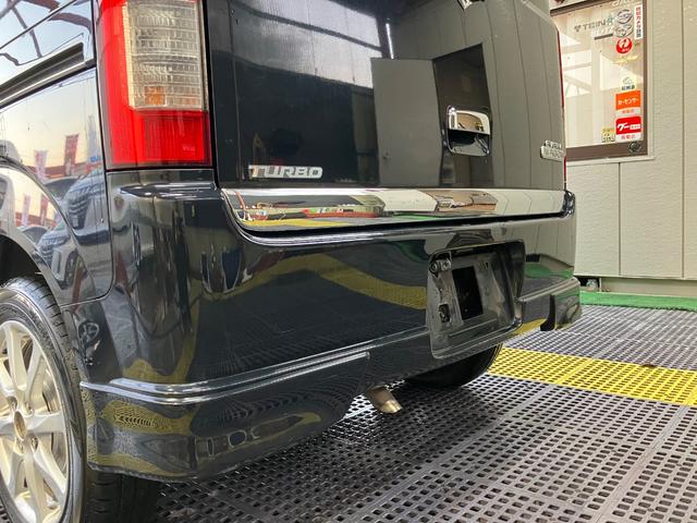 エブリイワゴン ＰＺターボスペシャル　ハイルーフ　両側電動スライドドア　オートステップ　ナビフルセグＴＶ　Ｂカメラ　Ｂｌｕｅｔｏｏｔｈ　ＥＴＣ　シートカバー　キーレス　オートＡＣ　社外ピアノブラックパネル　ウッドハンドル　ＨＩＤライト（11枚目）