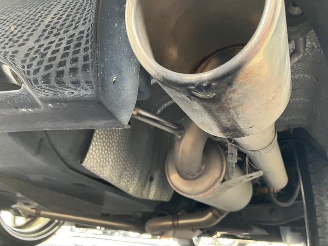 ＧＳ ＧＳ３５０　バージョンＩ　サンルーフ　本革シート　ＴＥＩＮ車高調　ＷＯＲＫ２０インチＡＷ　社外エアロ　社外ループマフラー　社外スリットローター　純正ナビＢカメラＥＴＣ　ベンチレーション＆シートヒーター　ＨＩＤライトＬＥＤフォグ（12枚目）