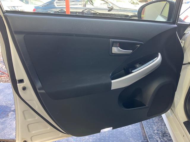 プリウス Ｓツーリングセレクション　後期型　ワンオーナー　モデリスタエアロ　純正ナビ　フルセグＴＶ　Ｂカメラ　Ｂｌｕｅｔｏｏｔｈ　ＥＴＣ　ＬＥＤヘッドライト　スマートキー　Ｐスタート　オートライト　ウインカーミラー　タイミングチェーン（20枚目）