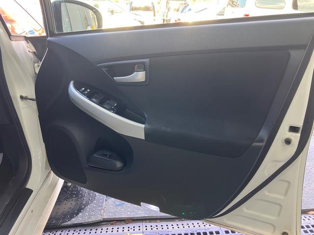 プリウス Ｓツーリングセレクション　後期型　ワンオーナー　モデリスタエアロ　純正ナビ　フルセグＴＶ　Ｂカメラ　Ｂｌｕｅｔｏｏｔｈ　ＥＴＣ　ＬＥＤヘッドライト　スマートキー　Ｐスタート　オートライト　ウインカーミラー　タイミングチェーン（21枚目）