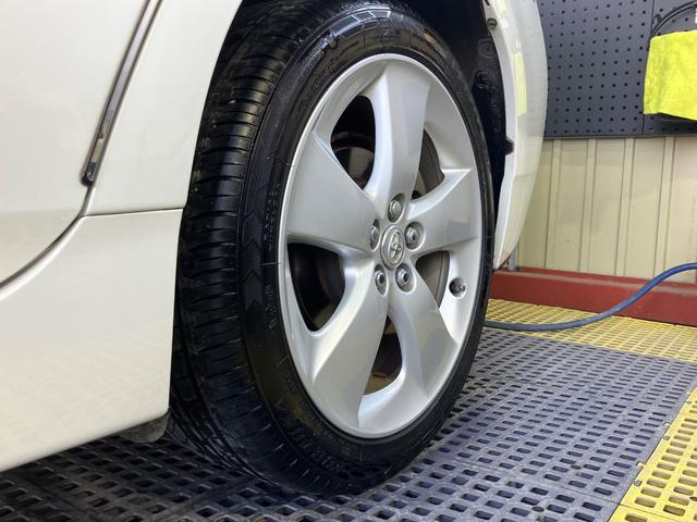 プリウス Ｓツーリングセレクション　後期型　ワンオーナー　モデリスタエアロ　純正ナビ　フルセグＴＶ　Ｂカメラ　Ｂｌｕｅｔｏｏｔｈ　ＥＴＣ　ＬＥＤヘッドライト　スマートキー　Ｐスタート　オートライト　ウインカーミラー　タイミングチェーン（68枚目）