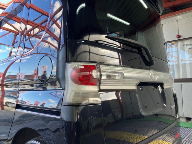 タント カスタムＲＳ　ターボ　片側電動スライドドア　モモステ　スマートキー　オートＡＣ　盗難防止システム　ウインカーミラー　ＨＩＤヘッドライト　フォグランプ　１５インチアルミ　ドアバイザー　タイミングチェーン（10枚目）