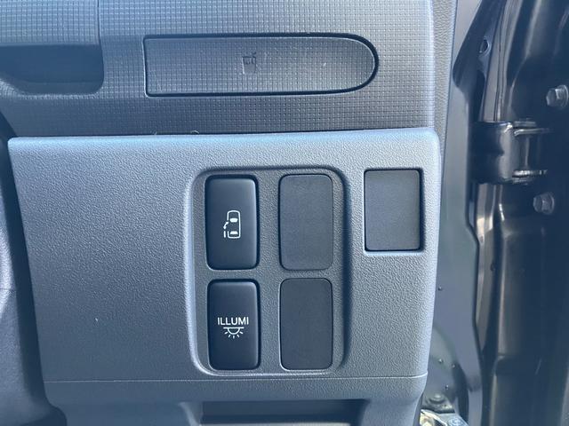 タント カスタムＲＳ　ターボ　片側電動スライドドア　モモステ　スマートキー　オートＡＣ　盗難防止システム　ウインカーミラー　ＨＩＤヘッドライト　フォグランプ　１５インチアルミ　ドアバイザー　タイミングチェーン（29枚目）