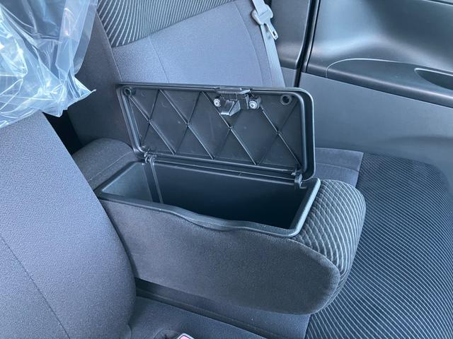 タント カスタムＲＳ　ターボ　片側電動スライドドア　モモステ　スマートキー　オートＡＣ　盗難防止システム　ウインカーミラー　ＨＩＤヘッドライト　フォグランプ　１５インチアルミ　ドアバイザー　タイミングチェーン（41枚目）