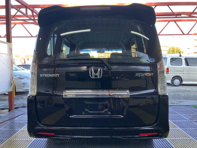 ステップワゴンスパーダ Ｚ　両側電動スライドドア　純正ナビＴＶ　Ｂカメラ　ＥＴＣ　スマートキー　パドルシフト　オートライト　ＨＩＤヘッドライト　オートＡＣ　ウインカーミラー　ドアバイザー　純正アルミ　タイミングチェーン（8枚目）