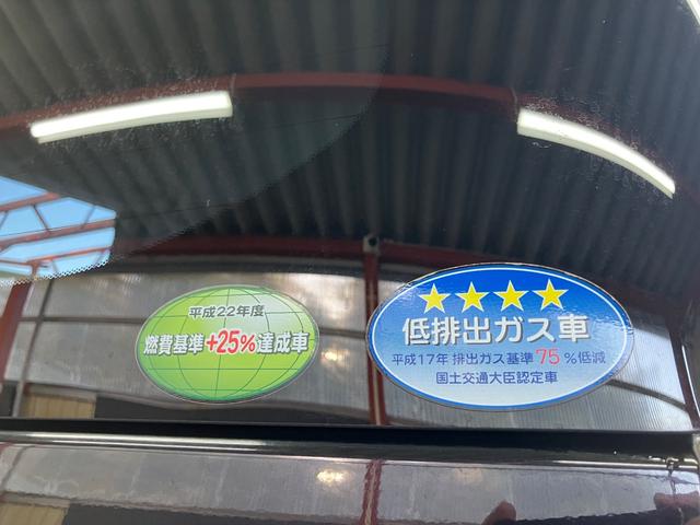 ステップワゴンスパーダ Ｚ　両側電動スライドドア　純正ナビＴＶ　Ｂカメラ　ＥＴＣ　スマートキー　パドルシフト　オートライト　ＨＩＤヘッドライト　オートＡＣ　ウインカーミラー　ドアバイザー　純正アルミ　タイミングチェーン（13枚目）