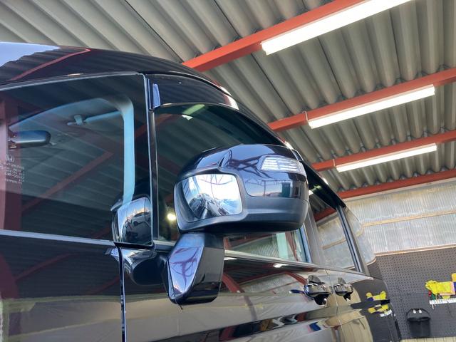 ステップワゴンスパーダ Ｚ　両側電動スライドドア　純正ナビＴＶ　Ｂカメラ　ＥＴＣ　スマートキー　パドルシフト　オートライト　ＨＩＤヘッドライト　オートＡＣ　ウインカーミラー　ドアバイザー　純正アルミ　タイミングチェーン（15枚目）