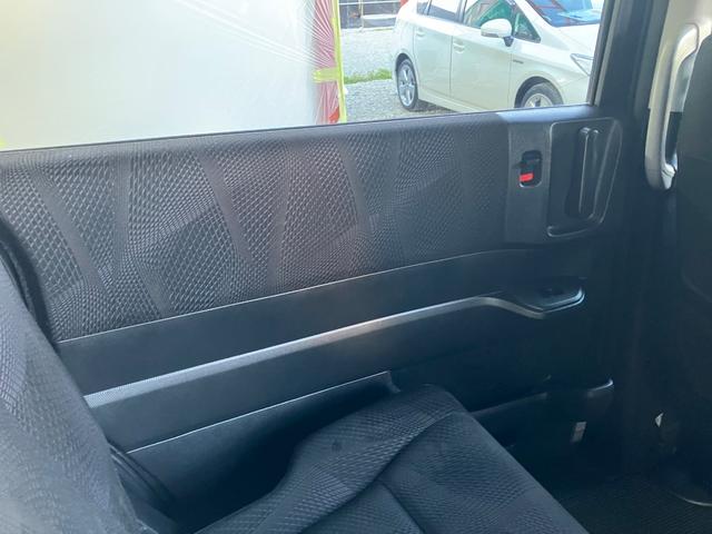 ステップワゴンスパーダ Ｚ　両側電動スライドドア　純正ナビＴＶ　Ｂカメラ　ＥＴＣ　スマートキー　パドルシフト　オートライト　ＨＩＤヘッドライト　オートＡＣ　ウインカーミラー　ドアバイザー　純正アルミ　タイミングチェーン（56枚目）