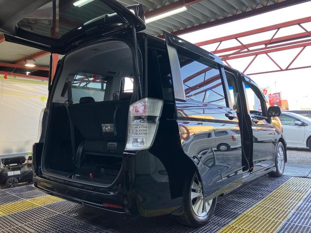 ステップワゴンスパーダ Ｚ　両側電動スライドドア　純正ナビＴＶ　Ｂカメラ　ＥＴＣ　スマートキー　パドルシフト　オートライト　ＨＩＤヘッドライト　オートＡＣ　ウインカーミラー　ドアバイザー　純正アルミ　タイミングチェーン（63枚目）