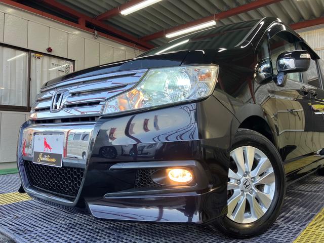 ステップワゴンスパーダ Ｚ　両側電動スライドドア　純正ナビＴＶ　Ｂカメラ　ＥＴＣ　スマートキー　パドルシフト　オートライト　ＨＩＤヘッドライト　オートＡＣ　ウインカーミラー　ドアバイザー　純正アルミ　タイミングチェーン（70枚目）