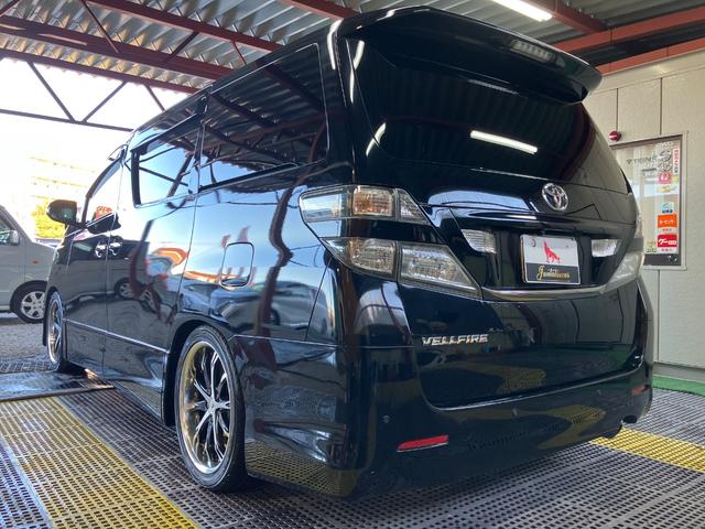 ヴェルファイア ２．４Ｚ　プラチナムセレクション　タナベ車高調　ＷＯＲＫ１９インチＡＷ　両側電動　パワーバックドア　ナビフルセグＴＶ　Ｂカメラ　ＤＶＤ　フリップダウンモニター　社外ツイーター　前後ソナーＥＴＣ　スマートキー　オートライト　ＨＩＤライト（5枚目）