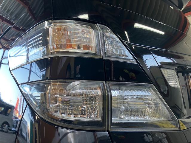 ヴェルファイア ２．４Ｚ　プラチナムセレクション　タナベ車高調　ＷＯＲＫ１９インチＡＷ　両側電動　パワーバックドア　ナビフルセグＴＶ　Ｂカメラ　ＤＶＤ　フリップダウンモニター　社外ツイーター　前後ソナーＥＴＣ　スマートキー　オートライト　ＨＩＤライト（10枚目）