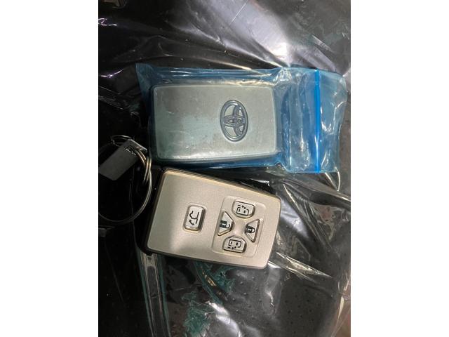 ヴェルファイア ２．４Ｚ　プラチナムセレクション　タナベ車高調　ＷＯＲＫ１９インチＡＷ　両側電動　パワーバックドア　ナビフルセグＴＶ　Ｂカメラ　ＤＶＤ　フリップダウンモニター　社外ツイーター　前後ソナーＥＴＣ　スマートキー　オートライト　ＨＩＤライト（59枚目）