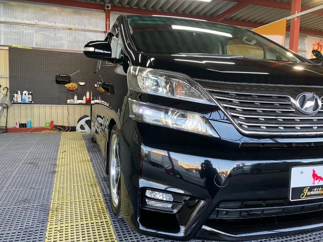 ヴェルファイア ２．４Ｚ　プラチナムセレクション　タナベ車高調　ＷＯＲＫ１９インチＡＷ　両側電動　パワーバックドア　ナビフルセグＴＶ　Ｂカメラ　ＤＶＤ　フリップダウンモニター　社外ツイーター　前後ソナーＥＴＣ　スマートキー　オートライト　ＨＩＤライト（69枚目）