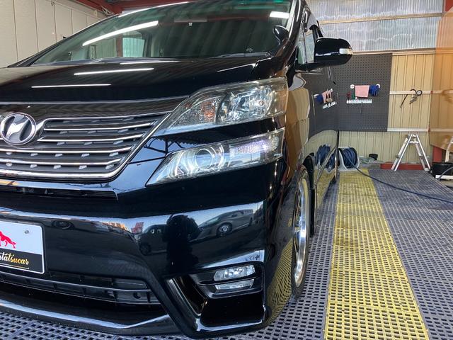 ヴェルファイア ２．４Ｚ　プラチナムセレクション　タナベ車高調　ＷＯＲＫ１９インチＡＷ　両側電動　パワーバックドア　ナビフルセグＴＶ　Ｂカメラ　ＤＶＤ　フリップダウンモニター　社外ツイーター　前後ソナーＥＴＣ　スマートキー　オートライト　ＨＩＤライト（70枚目）
