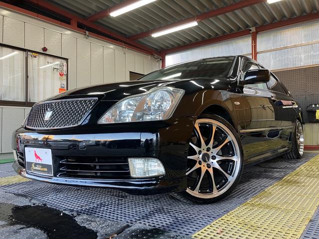 クラウン アスリート プレミアム50thエディション 車高調 社外19インチAW 純正ナビ Bカメラ ETC スマートキー 社外ドリンクホルダー オートライト クルーズコントロール Pスタート HIDヘッドライト タイミングチェーン(2枚目)