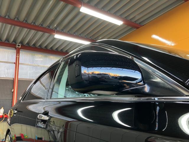 クラウン アスリート プレミアム50thエディション 車高調 社外19インチAW 純正ナビ Bカメラ ETC スマートキー 社外ドリンクホルダー オートライト クルーズコントロール Pスタート HIDヘッドライト タイミングチェーン(15枚目)