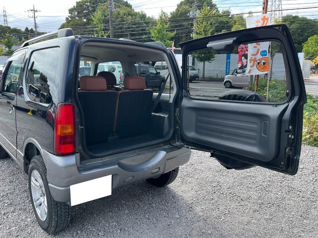 ジムニー ランドベンチャー　後期６型フルノーマル／専用シート／シートヒーター４ＷＤ　キーレスエントリー　電動格納ミラー　シートヒーター　ＡＴ　ＡＢＳ　ＣＤ　革シート　ルーフレール　アルミホイール　衝突安全ボディ（46枚目）