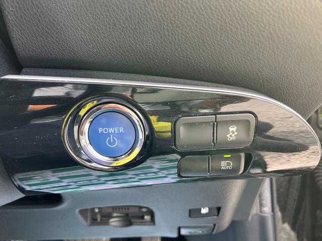 プリウス S セーフティセンスBT接続ナビ地デジBカメラETCドライブレコーダー ETC レーンアシスト オートクルーズコントロール バックカメラ アルミホイール オートマチックハイビーム LEDヘッドランプ(9枚目)