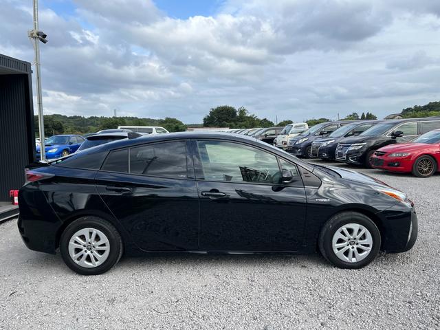 プリウス S セーフティセンスBT接続ナビ地デジBカメラETCドライブレコーダー ETC レーンアシスト オートクルーズコントロール バックカメラ アルミホイール オートマチックハイビーム LEDヘッドランプ(13枚目)