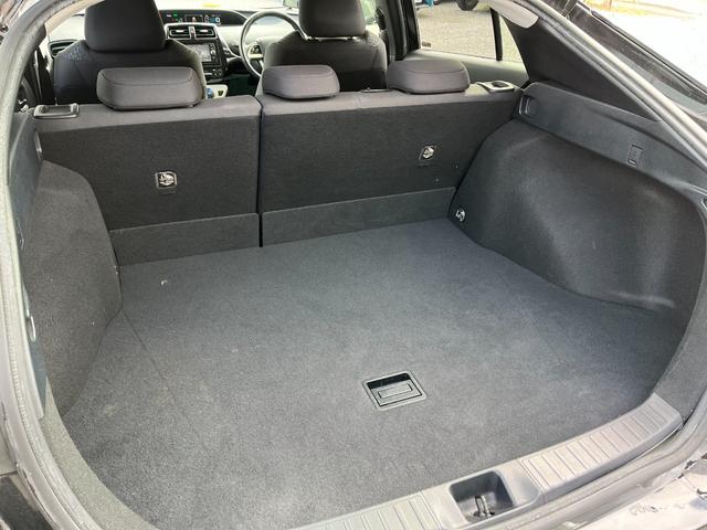 プリウス S セーフティセンスBT接続ナビ地デジBカメラETCドライブレコーダー ETC レーンアシスト オートクルーズコントロール バックカメラ アルミホイール オートマチックハイビーム LEDヘッドランプ(26枚目)