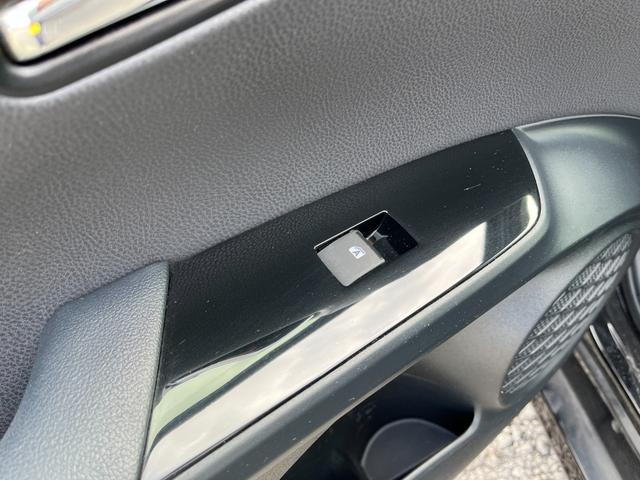 プリウス S セーフティセンスBT接続ナビ地デジBカメラETCドライブレコーダー ETC レーンアシスト オートクルーズコントロール バックカメラ アルミホイール オートマチックハイビーム LEDヘッドランプ(59枚目)