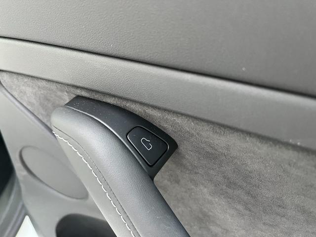 モデル３ ロングレンジ　ＡＷＤ　オートパイロット白革シート／パノラマガラスルーフ全席シートヒーターＰゲート　ＥＴＣ　クリアランスソナー　バックカメラ　サイドカメラ　ナビ　アルミホイール　サンルーフ　ＡＴ　パワーシート（46枚目）