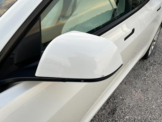 モデル３ ロングレンジ　ＡＷＤ　オートパイロット白革シート／パノラマガラスルーフ全席シートヒーターＰゲート　ＥＴＣ　クリアランスソナー　バックカメラ　サイドカメラ　ナビ　アルミホイール　サンルーフ　ＡＴ　パワーシート（66枚目）