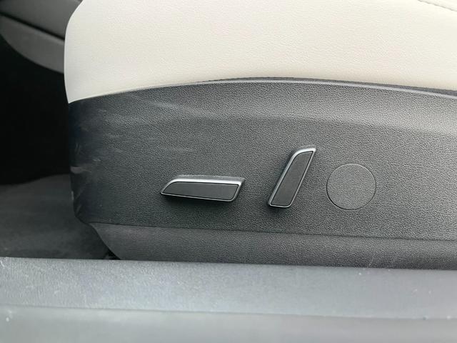 モデル３ ロングレンジ　ＡＷＤ　オートパイロット白革シート／パノラマガラスルーフ全席シートヒーターＰゲート　ＥＴＣ　クリアランスソナー　バックカメラ　サイドカメラ　ナビ　アルミホイール　サンルーフ　ＡＴ　パワーシート（71枚目）