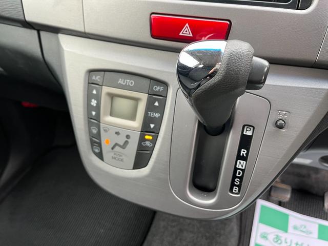 ムーヴ カスタム　Ｘ　ＨＩＤ　ＬＥＤヘッドランプ　スマートキー　電動格納ミラー　ベンチシート　ＣＶＴ　盗難防止システム　ＡＢＳ　ＣＤ　アルミホイール　衝突安全ボディ　エアコン　パワーステアリング　パワーウィンドウ（6枚目）