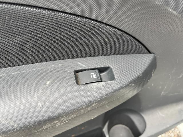 ムーヴ カスタム　Ｘ　ＨＩＤ　ＬＥＤヘッドランプ　スマートキー　電動格納ミラー　ベンチシート　ＣＶＴ　盗難防止システム　ＡＢＳ　ＣＤ　アルミホイール　衝突安全ボディ　エアコン　パワーステアリング　パワーウィンドウ（43枚目）