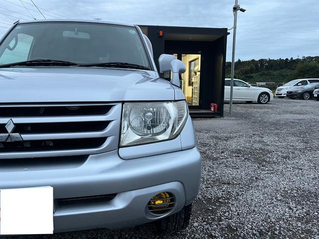 パジェロイオ ＺＲ　５速ＭＴフルノーマル　４ＷＤ　アルミホイール　電動格納ミラー　ＭＴ　盗難防止システム　衝突安全ボディ　カセット　ＡＢＳ　エアコン　パワーステアリング　パワーウィンドウ（41枚目）