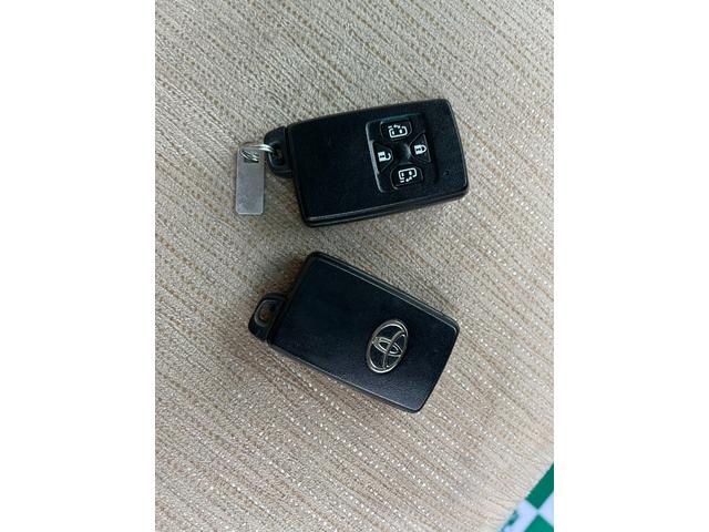 アルファードハイブリッド Ｘ　大画面ナビＢＴ接続Ｂカメラ地デジ両側電動ドア４ＷＤ　ＥＴＣ　バックカメラ　ナビ　ＴＶ　クリアランスソナー　オートクルーズコントロール　両側電動スライドドア　　スマートキー　　３列シート　オットマン（9枚目）