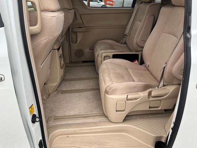 アルファードハイブリッド Ｘ　大画面ナビＢＴ接続Ｂカメラ地デジ両側電動ドア４ＷＤ　ＥＴＣ　バックカメラ　ナビ　ＴＶ　クリアランスソナー　オートクルーズコントロール　両側電動スライドドア　　スマートキー　　３列シート　オットマン（25枚目）