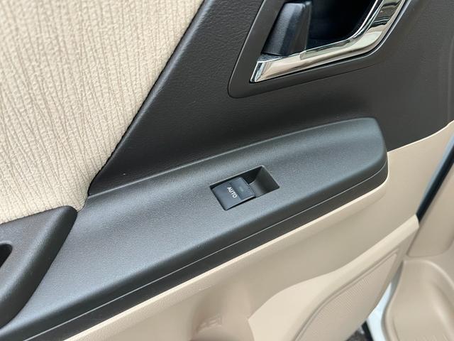 アルファードハイブリッド Ｘ　大画面ナビＢＴ接続Ｂカメラ地デジ両側電動ドア４ＷＤ　ＥＴＣ　バックカメラ　ナビ　ＴＶ　クリアランスソナー　オートクルーズコントロール　両側電動スライドドア　　スマートキー　　３列シート　オットマン（29枚目）