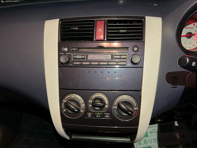 コルト ラリーアート バージョンR 5速MT/WORKエモーションAW HID ターボ キーレスエントリー 電動格納ミラー MT 盗難防止システム 衝突安全ボディ ABS ESC CD エアコン パワーステアリング パワーウィンドウ(3枚目)