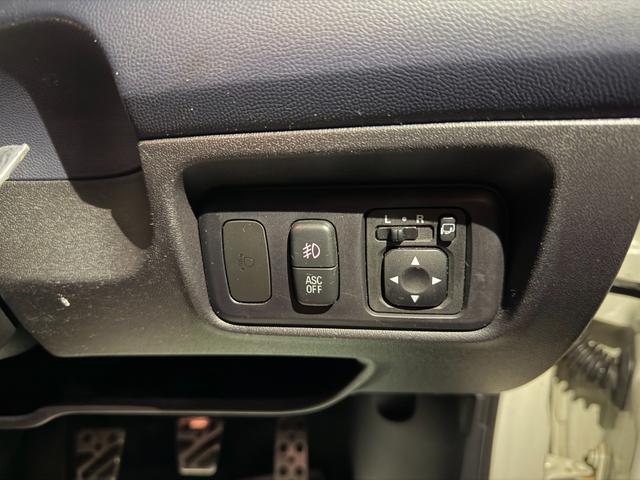 コルト ラリーアート バージョンR 5速MT/WORKエモーションAW HID ターボ キーレスエントリー 電動格納ミラー MT 盗難防止システム 衝突安全ボディ ABS ESC CD エアコン パワーステアリング パワーウィンドウ(7枚目)