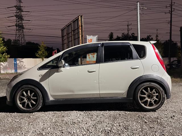 コルト ラリーアート バージョンR 5速MT/WORKエモーションAW HID ターボ キーレスエントリー 電動格納ミラー MT 盗難防止システム 衝突安全ボディ ABS ESC CD エアコン パワーステアリング パワーウィンドウ(13枚目)