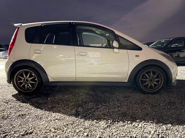 コルト ラリーアート バージョンR 5速MT/WORKエモーションAW HID ターボ キーレスエントリー 電動格納ミラー MT 盗難防止システム 衝突安全ボディ ABS ESC CD エアコン パワーステアリング パワーウィンドウ(14枚目)