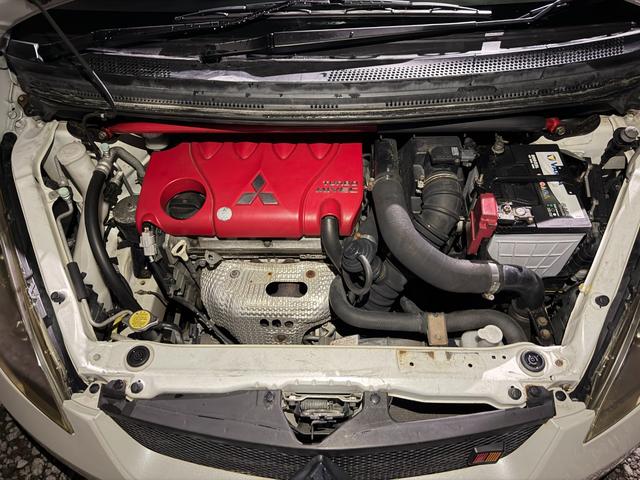 コルト ラリーアート バージョンR 5速MT/WORKエモーションAW HID ターボ キーレスエントリー 電動格納ミラー MT 盗難防止システム 衝突安全ボディ ABS ESC CD エアコン パワーステアリング パワーウィンドウ(20枚目)