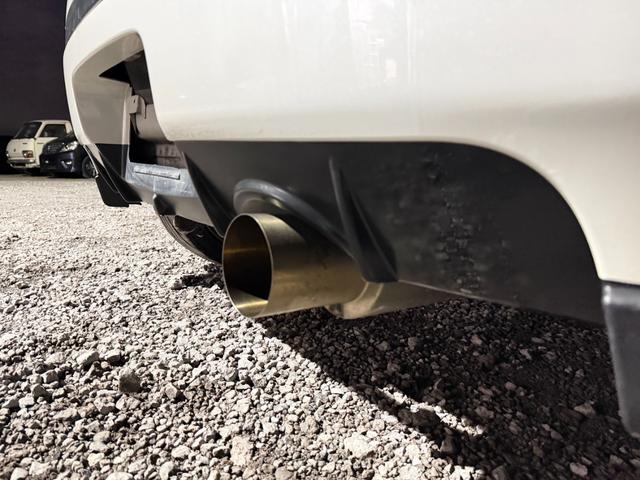 コルト ラリーアート バージョンR 5速MT/WORKエモーションAW HID ターボ キーレスエントリー 電動格納ミラー MT 盗難防止システム 衝突安全ボディ ABS ESC CD エアコン パワーステアリング パワーウィンドウ(42枚目)