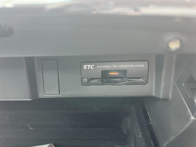 フーガ ２５０ＧＴ　１オーナー／フルノーマルＢＴ接続純正ナビＢカメラ地デジ半革シートスマートキーー　ＥＴＣ　オートクルーズコントロールＨＩＤ　ＡＴ　スマートキー　電動格納ミラー　盗難防止システム　パワーシート　オットマン（7枚目）