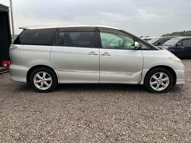 TOYOTA ESTIMA HYBRID X